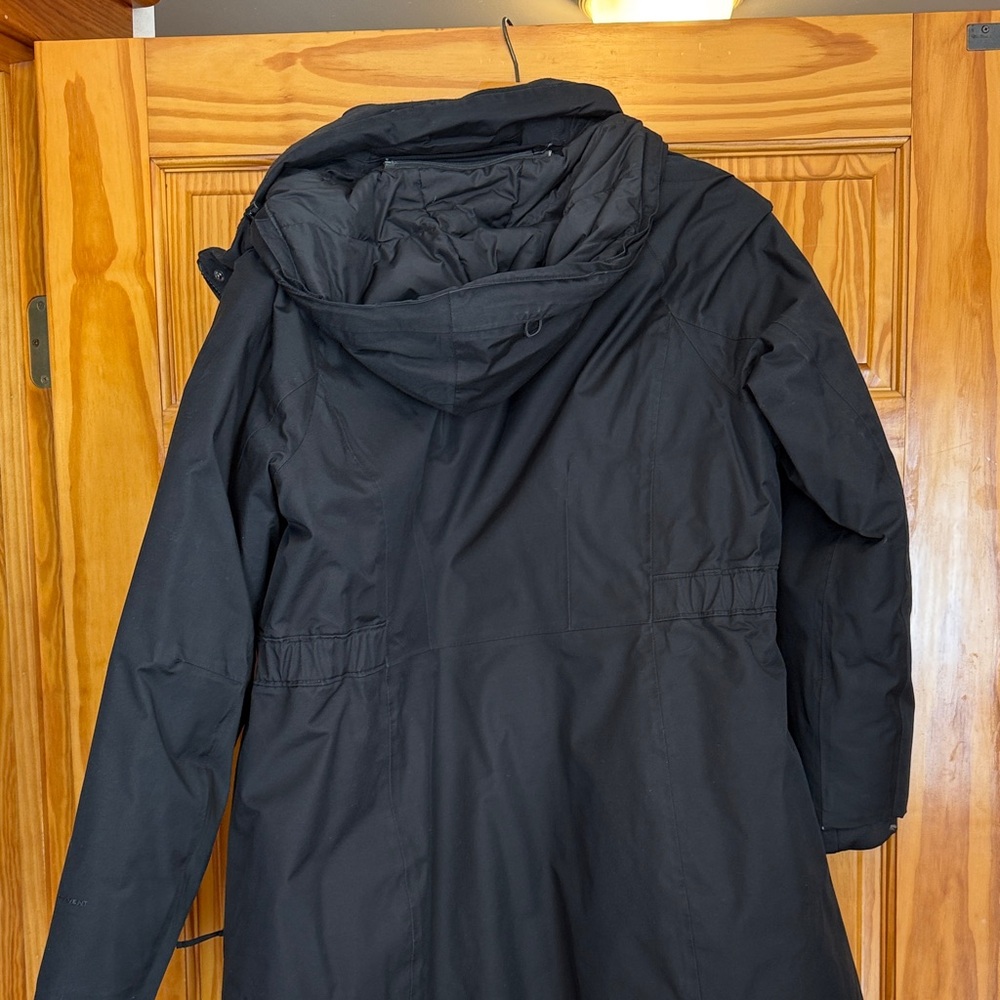 The North Face Women's Black Ski Jacket - Picture 4 of 9